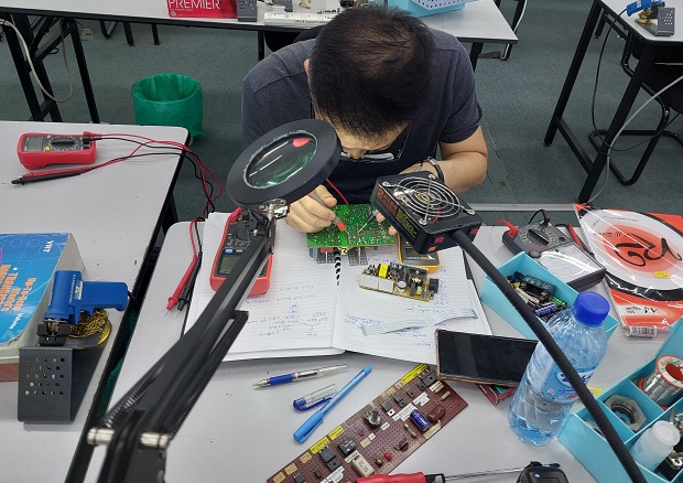possible to fix hash board after attended the repair course in Malaysia 