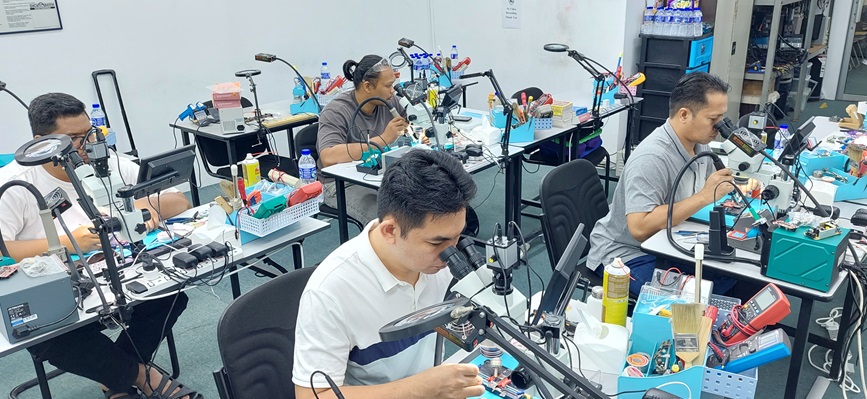 microelectronics repair course
